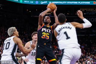 而埃利奥特 而埃利奥特